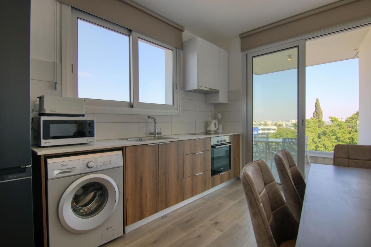 Phaedrus Living Coral Suites Aquatic Larnaca Extérieur photo